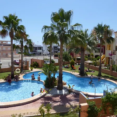 Apartment Punta Marina 1135, Luxury 2 Bed, 2 Bath Appt Wifi,air Con,overlooking Pool Torrevieja