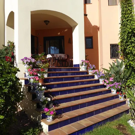 Apartment Punta Marina 1135, Luxury 2 Bed, 2 Bath Appt Wifi,air Con,overlooking Pool *