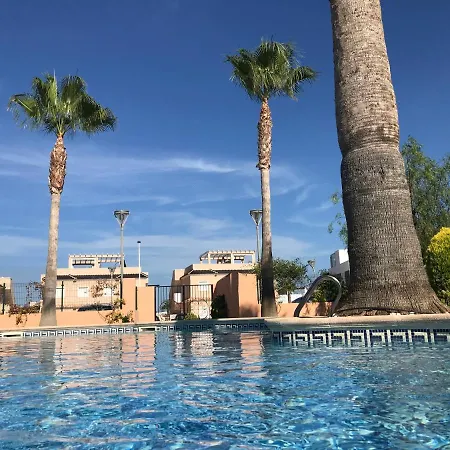アパート Punta Marina 1135, Luxury 2 Bed, 2 Bath Appt Wifi,air Con,overlooking Pool *